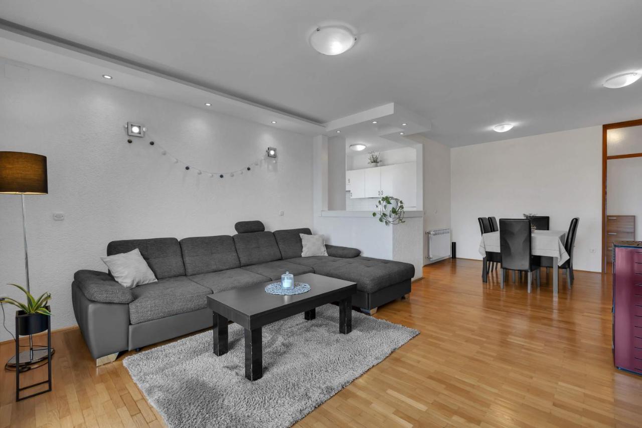 מאקרסקה Urban Apartment מראה חיצוני תמונה